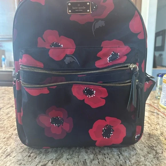 Kate Spade Black and Red backpack: Rose backpack Kate Spade New York Chelsea Rose Toss Printed Medium  main image 3